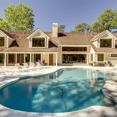 Private 25 Acre Estate With Lake Fish And Canoe!